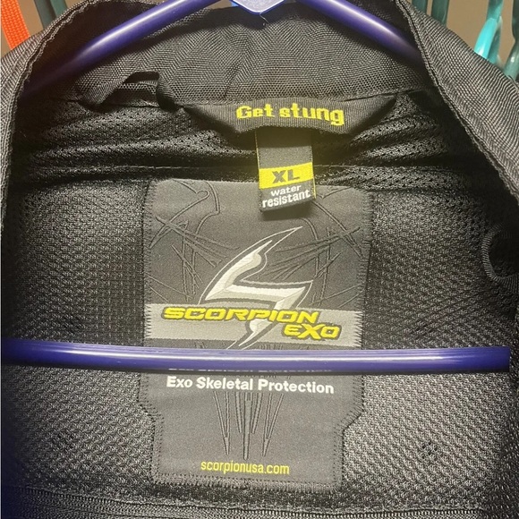 Scorpion EXO Armored Motorcycle Jacket - Picture 3 of 3